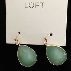 Loft NWT Green jade-like faceted drop earings